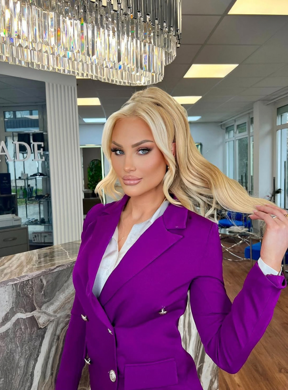 Lang platinablond haar