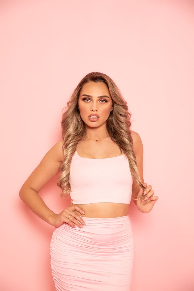Princess Deluxe Iced Latte Blonde – ombré blonde clip-in extensions, 160 grams, 22", 100% Remy Human Hair (detail)