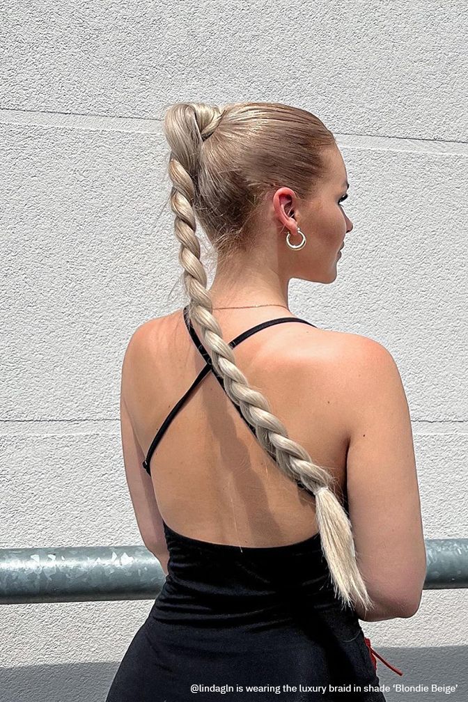 The Luxury Braid Blondie Beige – beige blonde clip-in braid, 155 grams, 26", synthetic hair (detail)