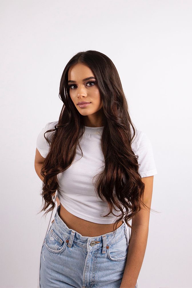 Princess Super Deluxe Darkest Brown – dark brown clip-in extensions, 220 grams, 22", 100% Remy Human Hair (detail)