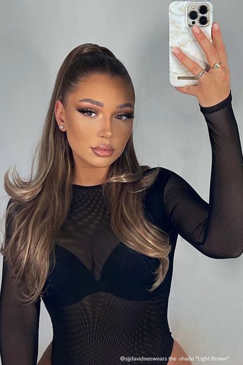 Le half up half down Châtain Clair – set half up half down coloris brun clair, 330 grammes, 16", cheveux synthétiques (détail)